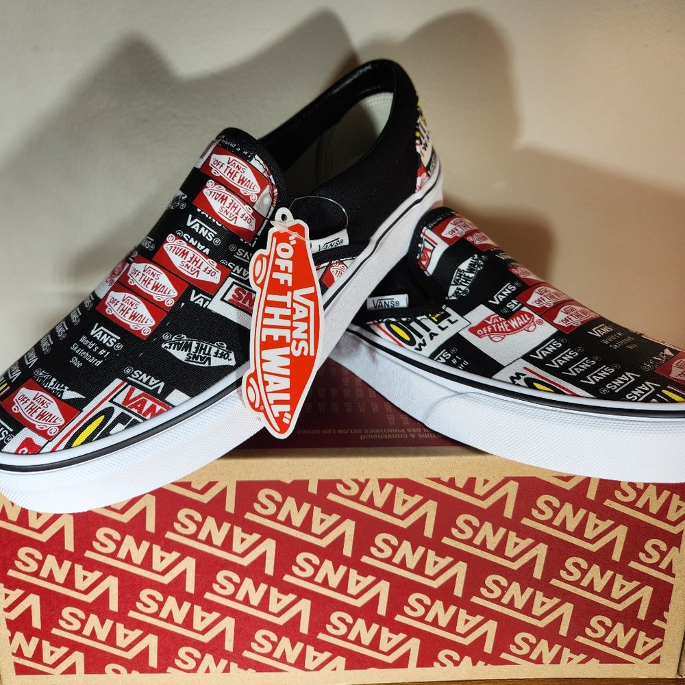 NWT VANS Classic Slip-on (Label Mix) Black/ True White Men (6.0)/ Women (7.5)